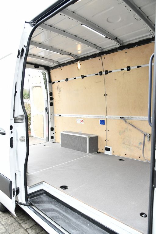 Mercedes-Benz Sprinter 2021
