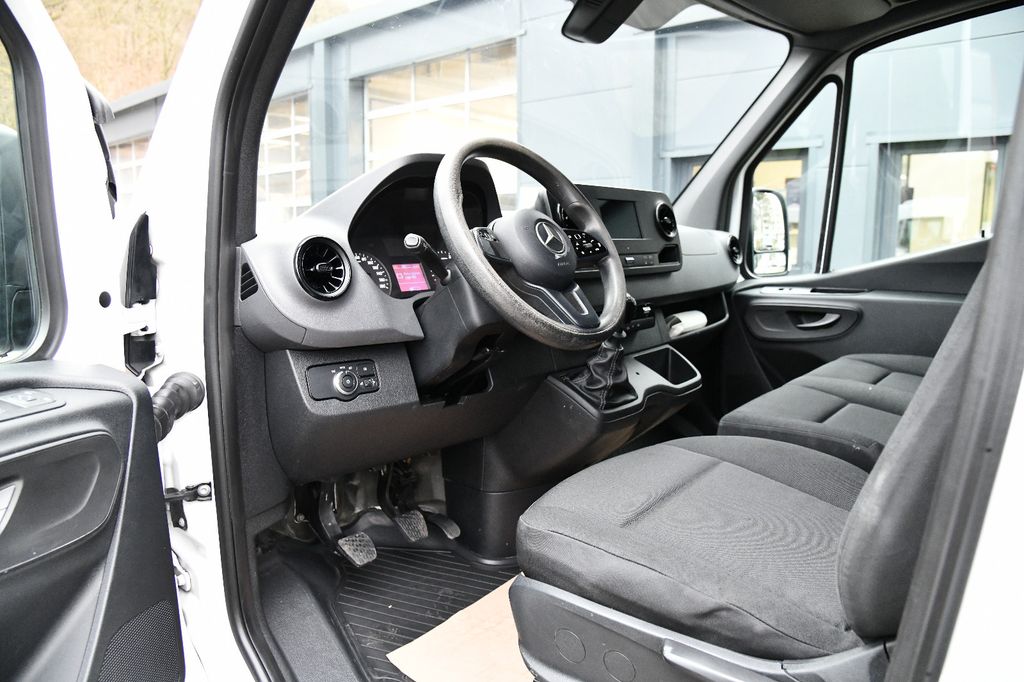 Mercedes-Benz Sprinter 2021