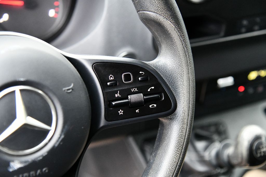 Mercedes-Benz Sprinter 2021