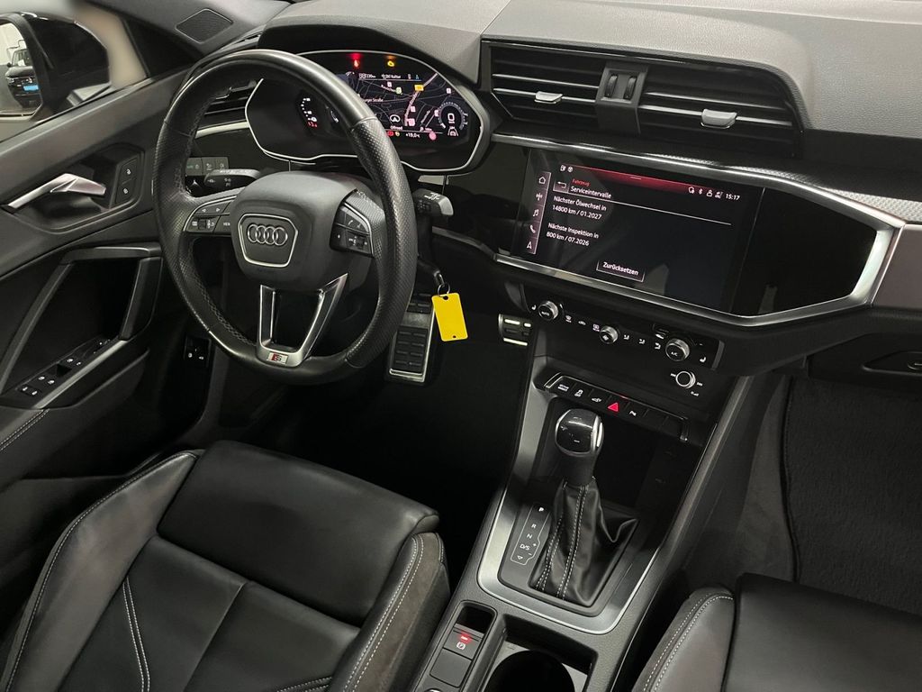 Audi Q3 2021