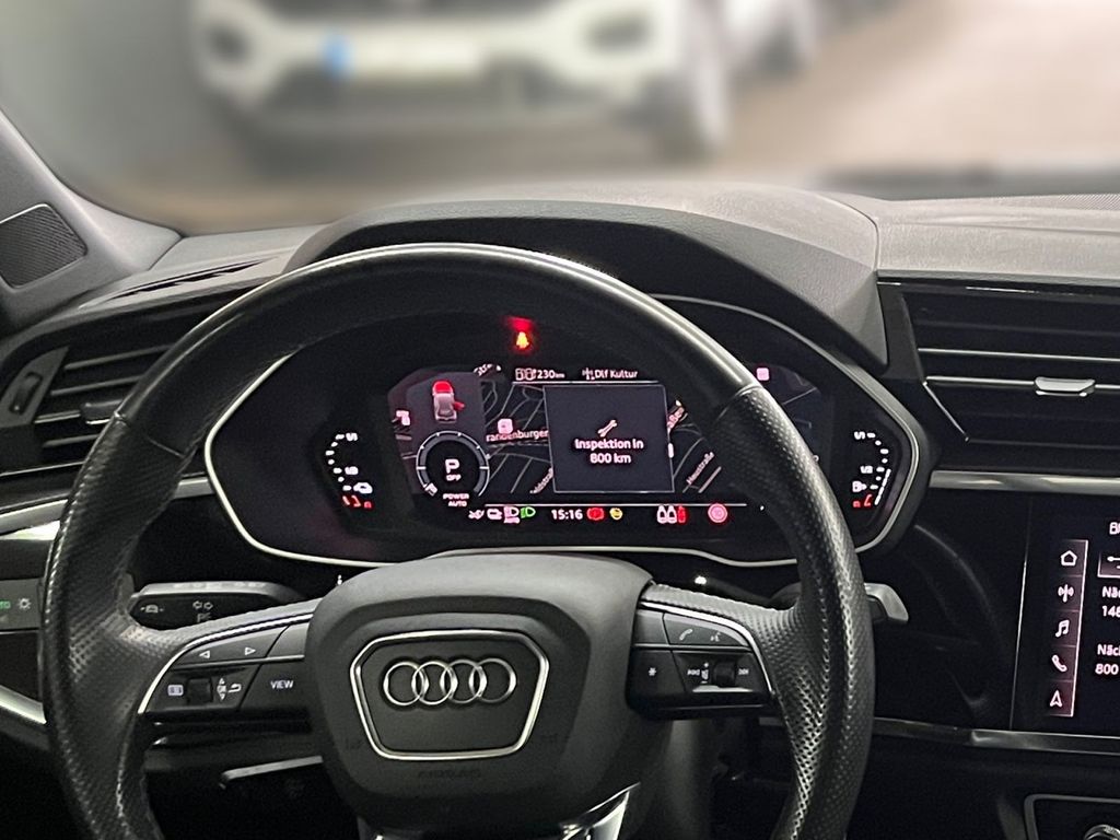 Audi Q3 2021