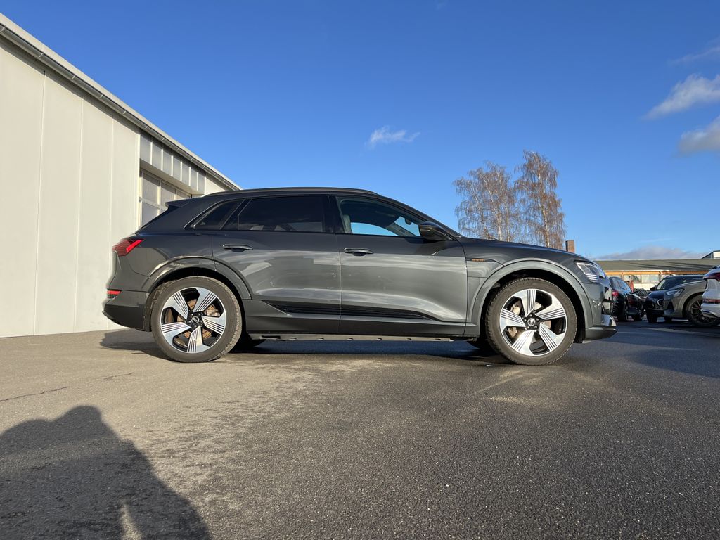 Audi e-tron 2022