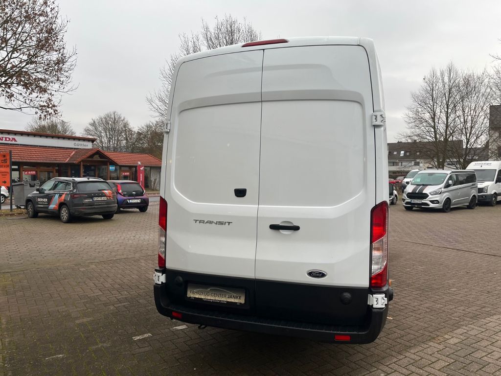 Ford Transit 2024
