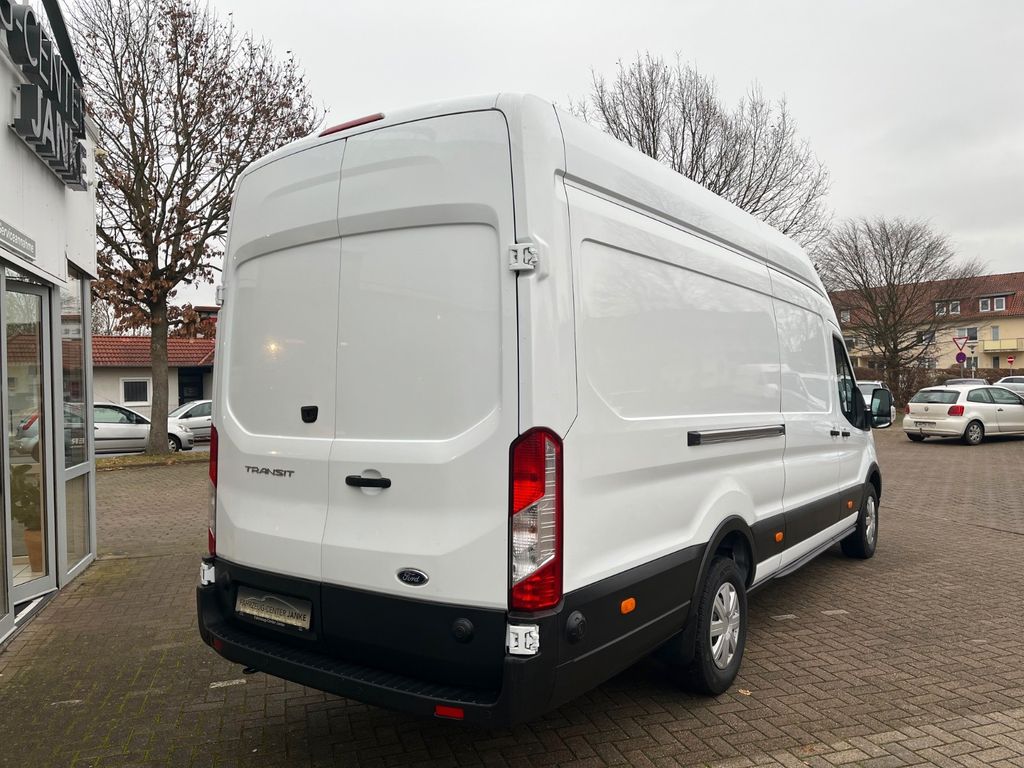 Ford Transit 2024