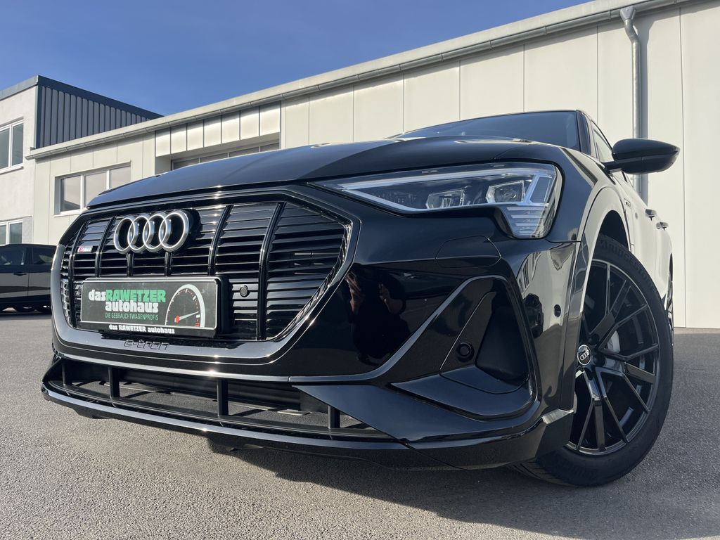 Audi e-tron 2022