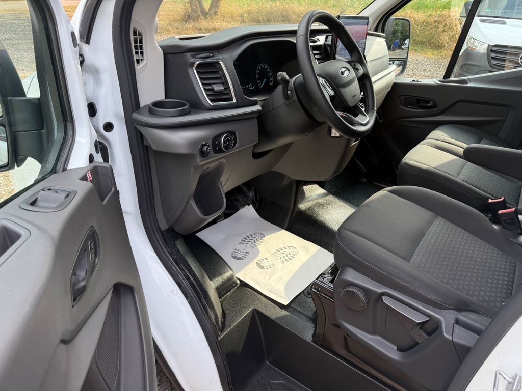 Ford Transit 2024