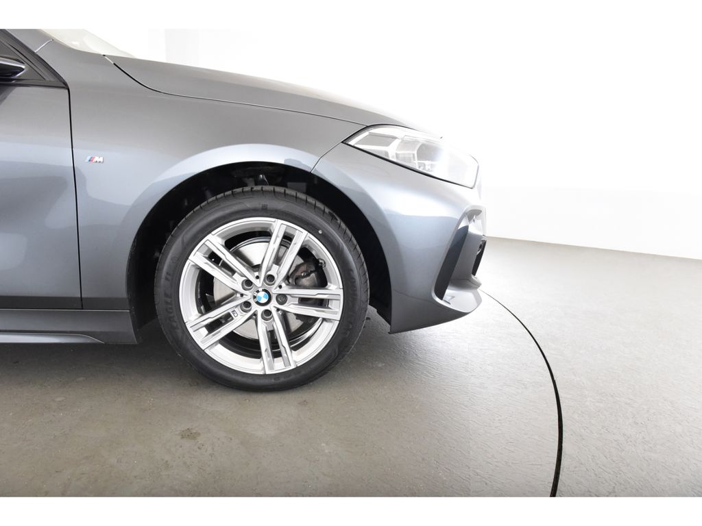 BMW 118 2021