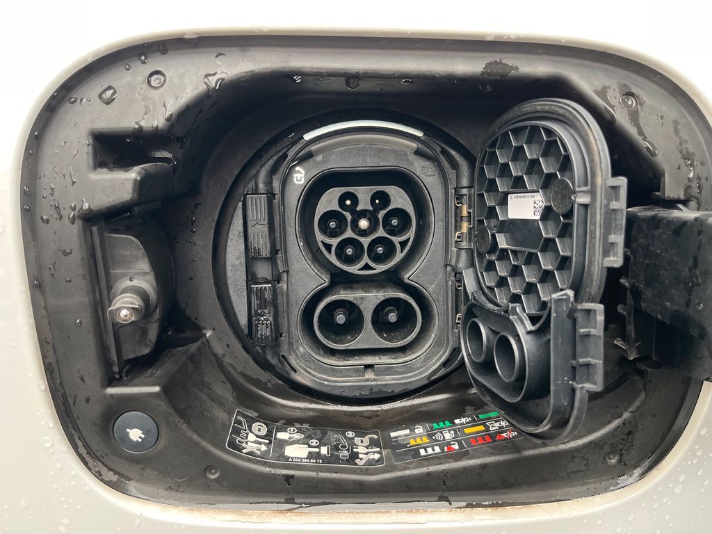 Mercedes-Benz EQC 2022