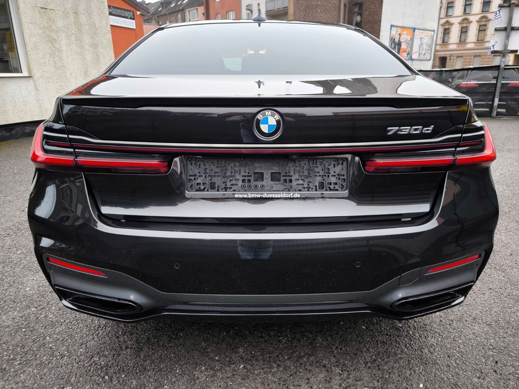 BMW 730 2022