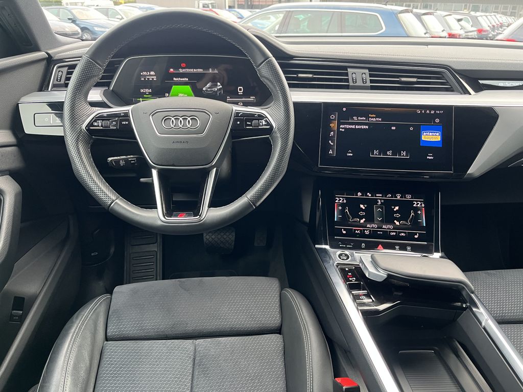 Audi e-tron 2022