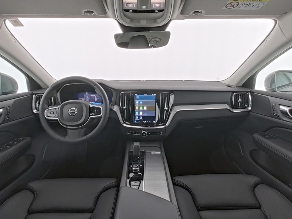 Volvo V60 Cross Country 2023