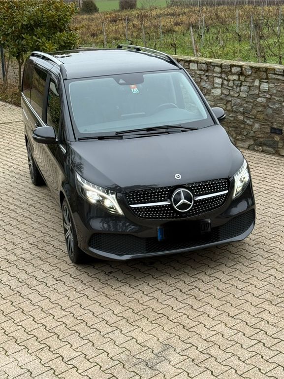 Mercedes-Benz V 300 2024