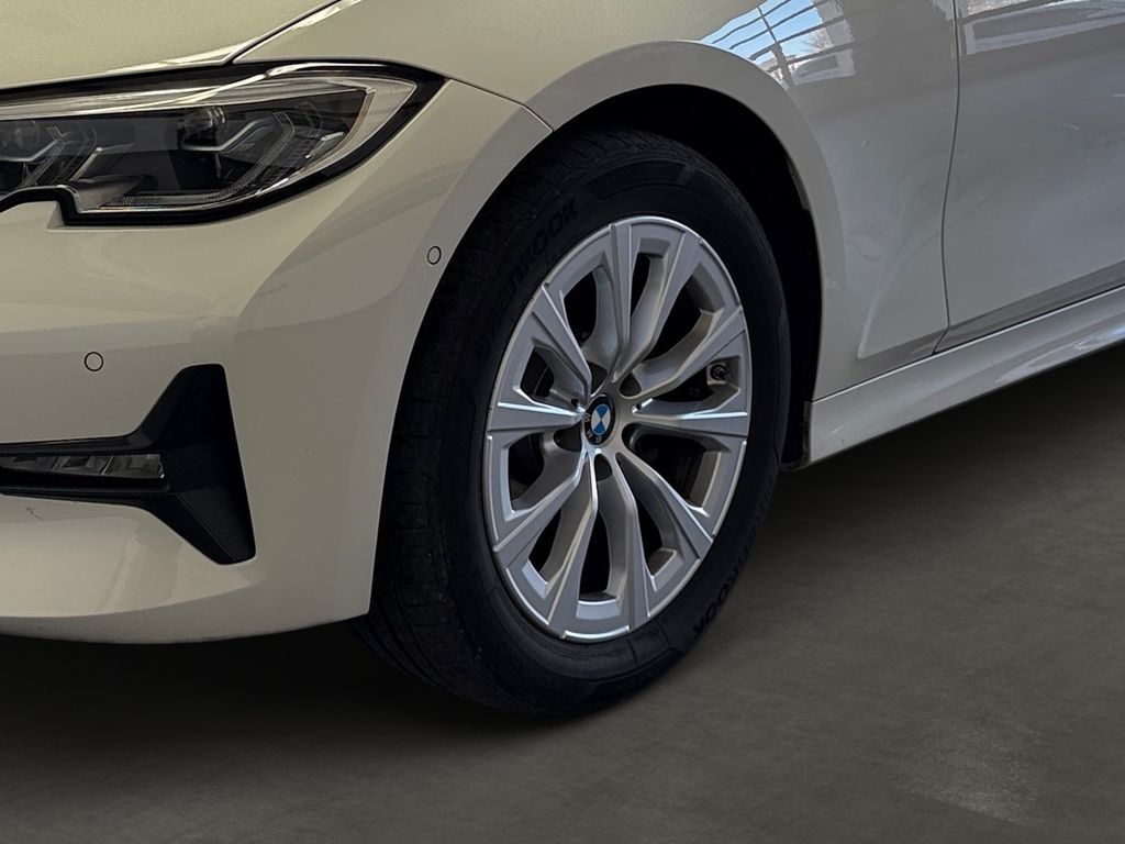 BMW 318 2020