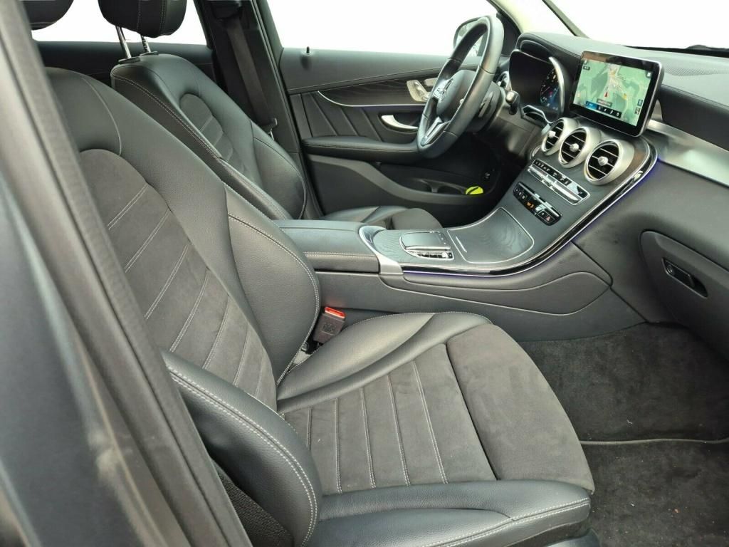 Mercedes-Benz GLC 300 2021