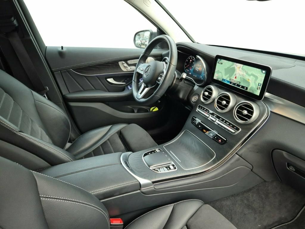 Mercedes-Benz GLC 300 2021