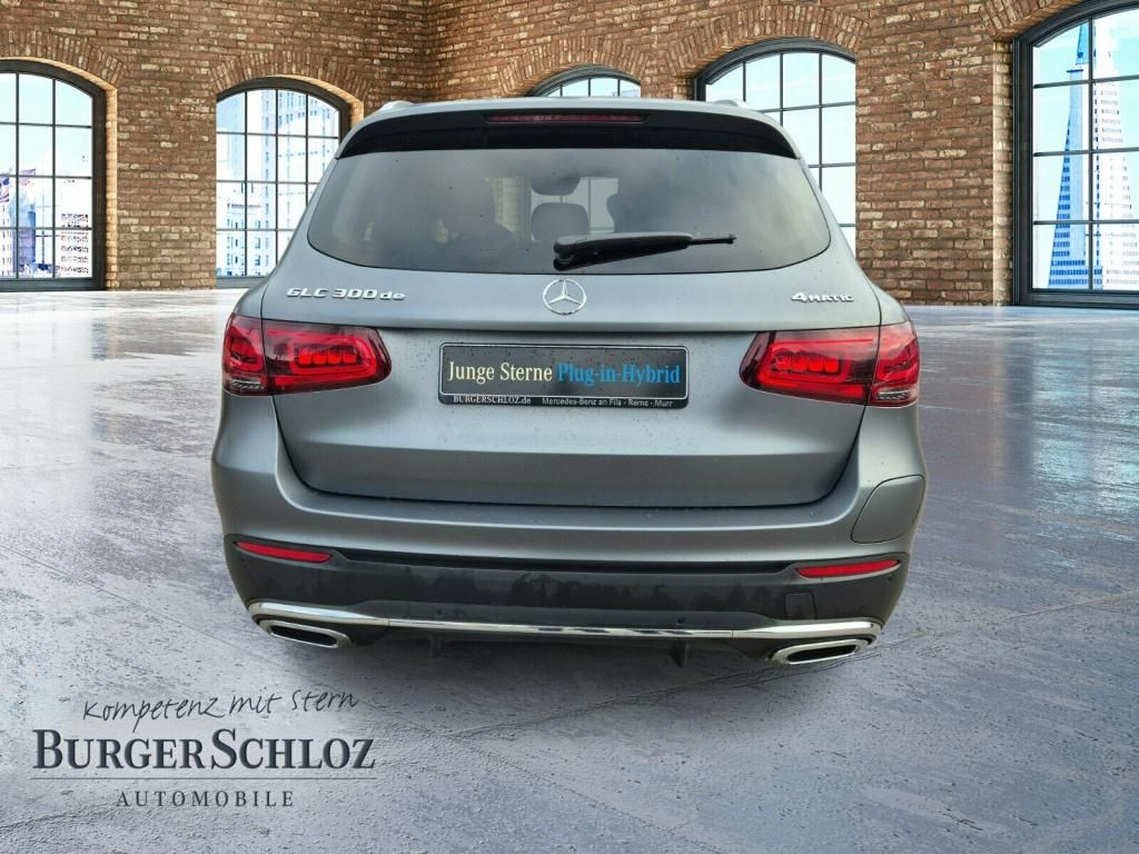 Mercedes-Benz GLC 300 2021