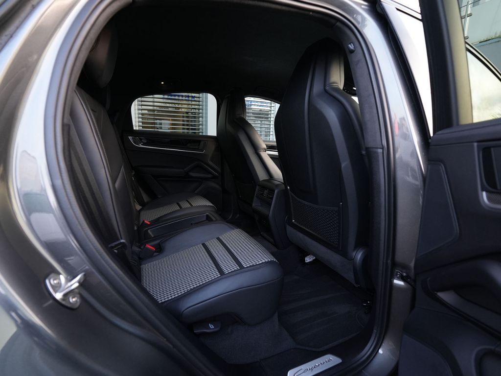 Porsche Cayenne 2024