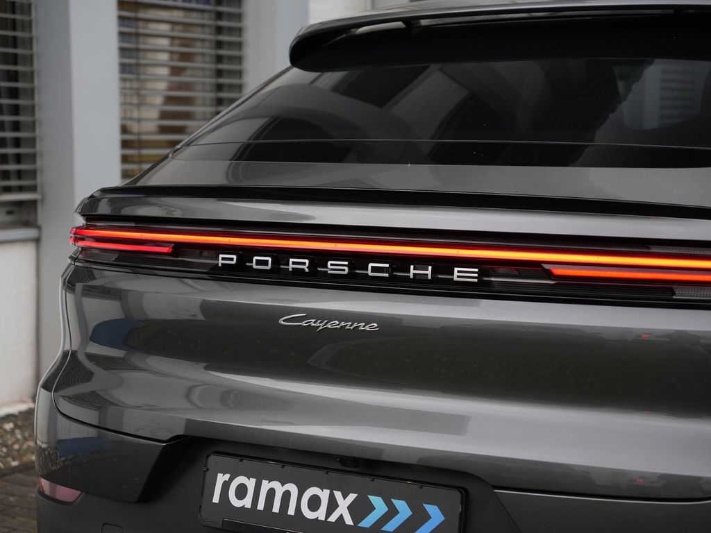 Porsche Cayenne 2024