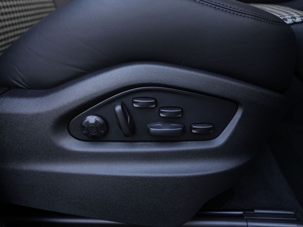 Porsche Cayenne 2024