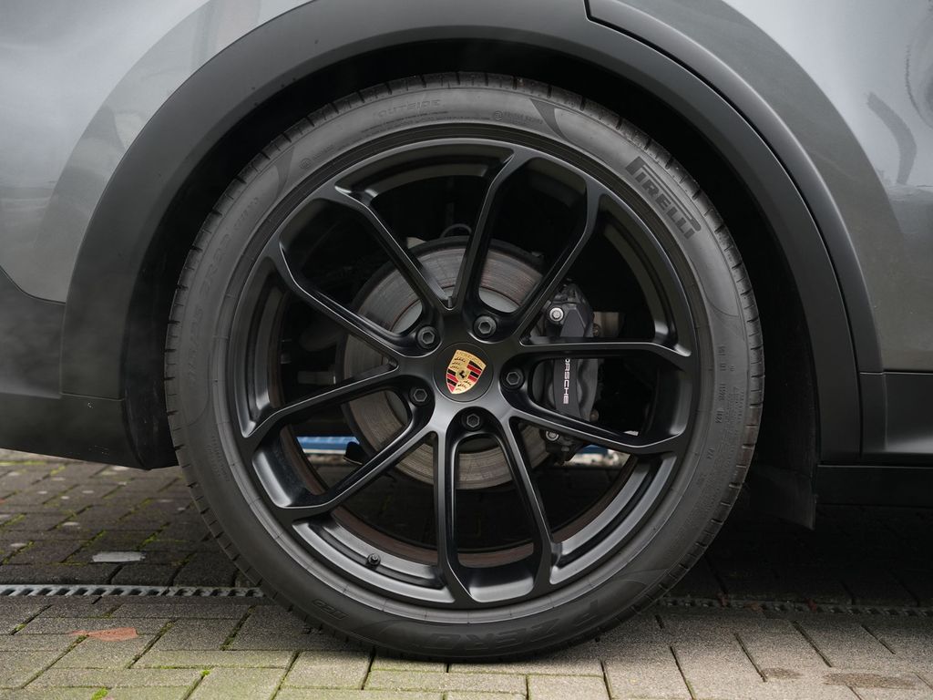 Porsche Cayenne 2024