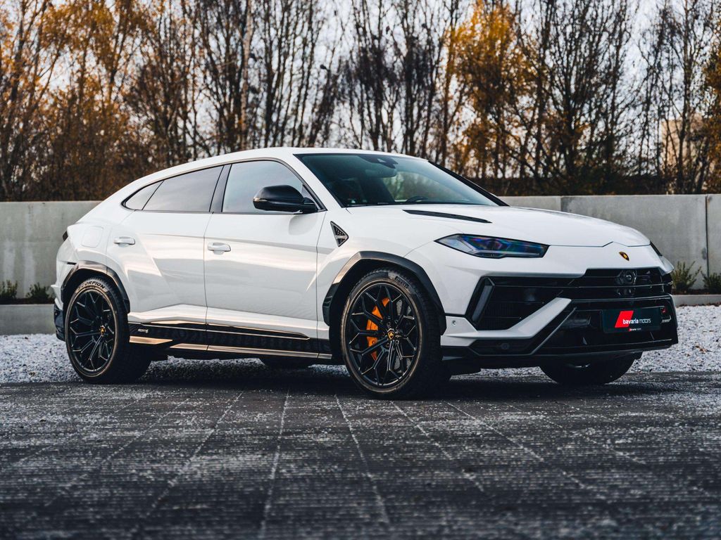 Lamborghini Urus 2024