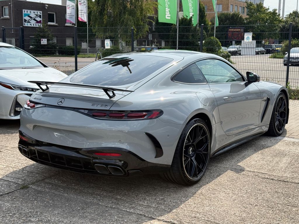 Mercedes-Benz AMG GT 2025