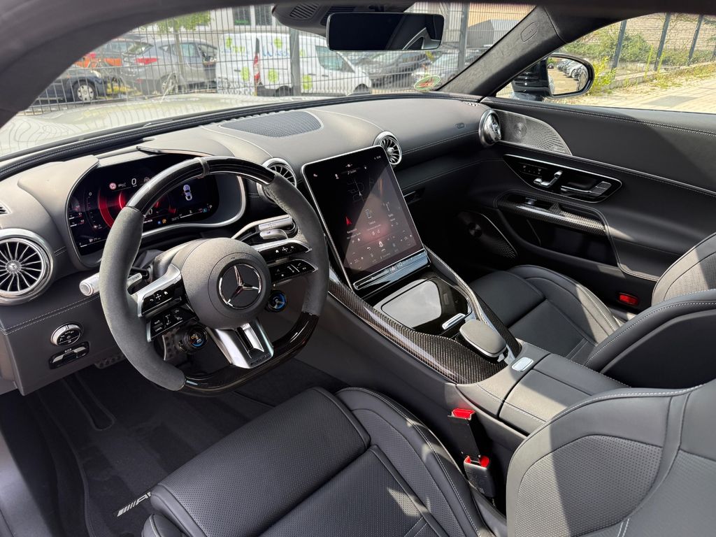 Mercedes-Benz AMG GT 2025