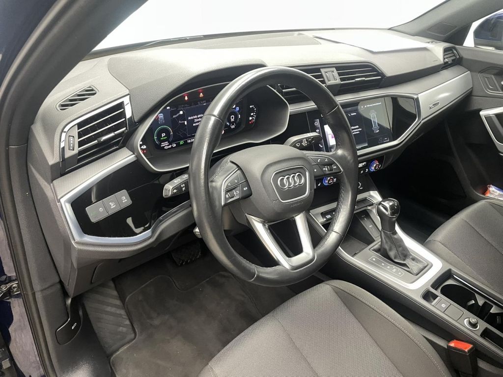 Audi Q3 2021