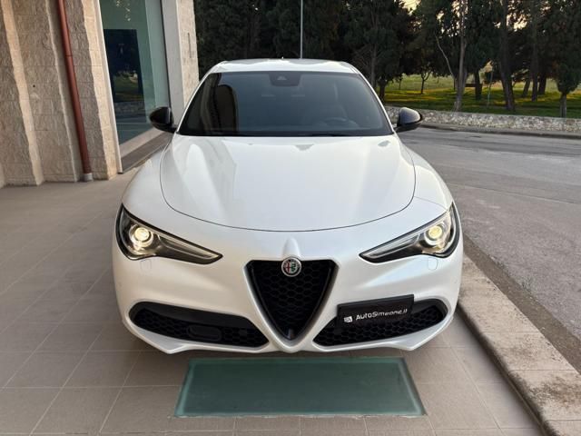 Alfa Romeo Stelvio 2021