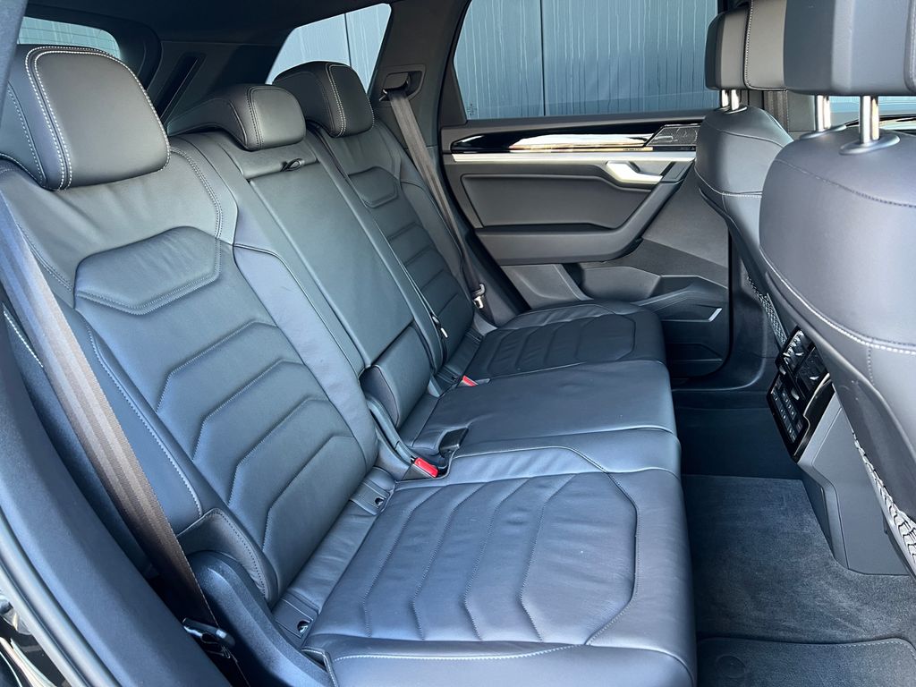 Volkswagen Touareg 2025