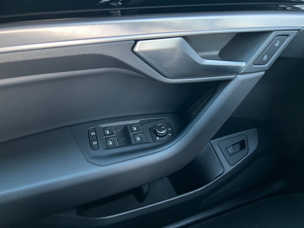 Volkswagen Touareg 2025