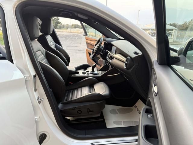 Alfa Romeo Stelvio 2021