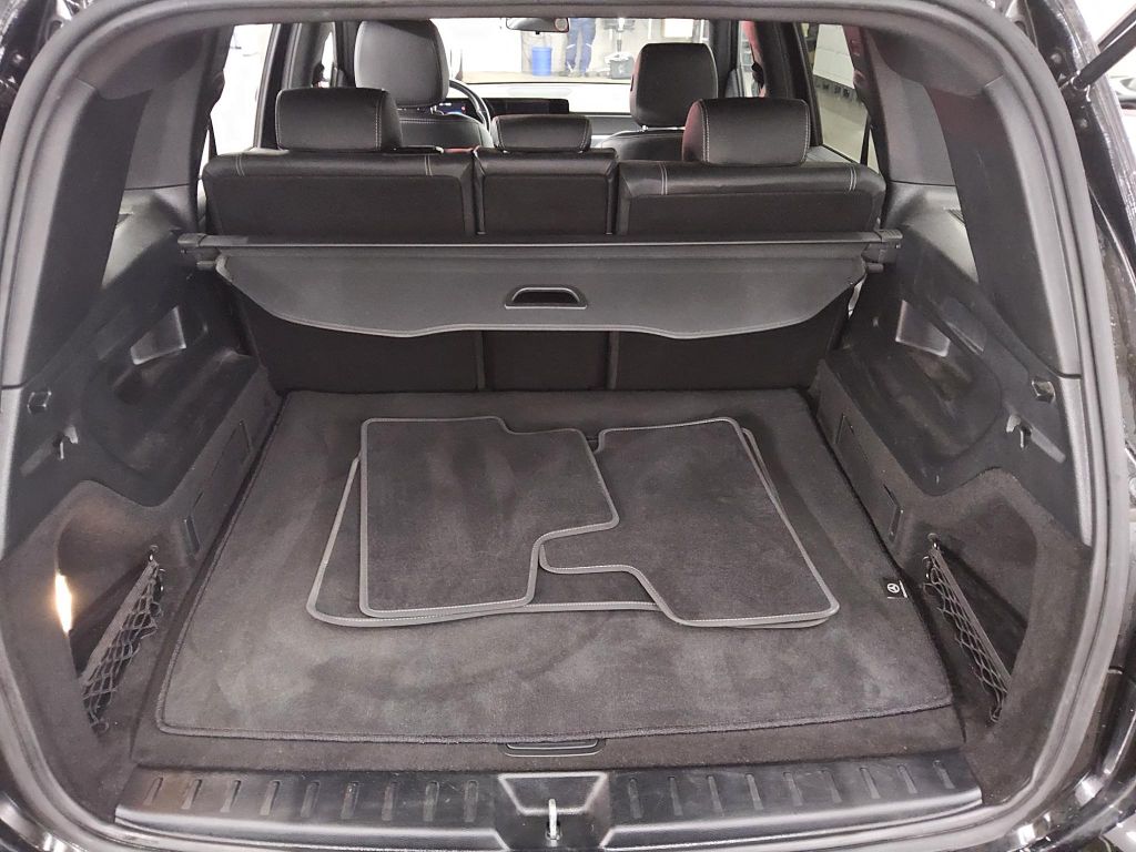 Mercedes-Benz GLB 200 2022