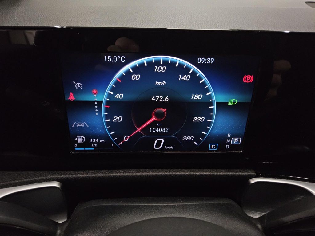 Mercedes-Benz GLB 200 2022