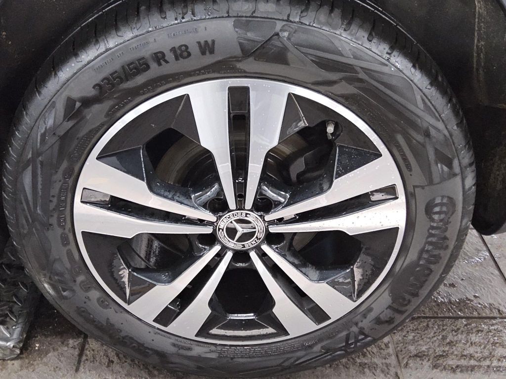 Mercedes-Benz GLB 200 2022