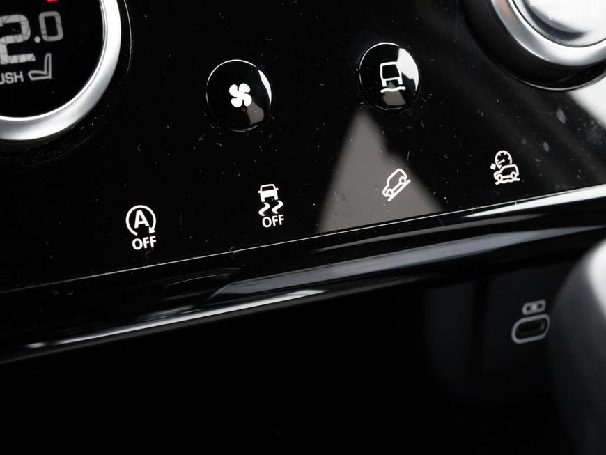 Land Rover Discovery Sport 2021