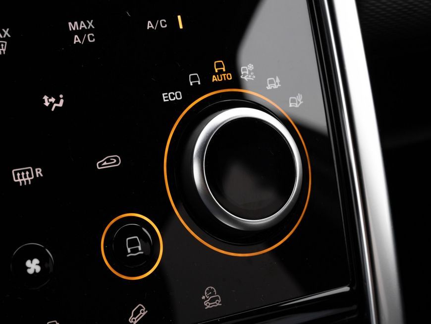 Land Rover Discovery Sport 2021