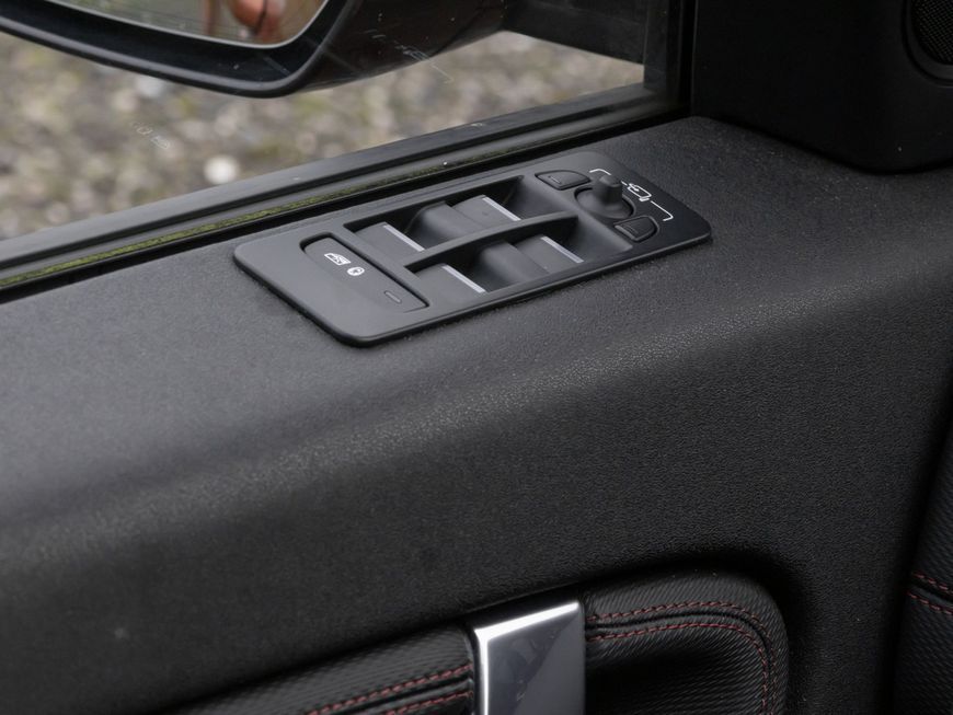 Land Rover Discovery Sport 2021