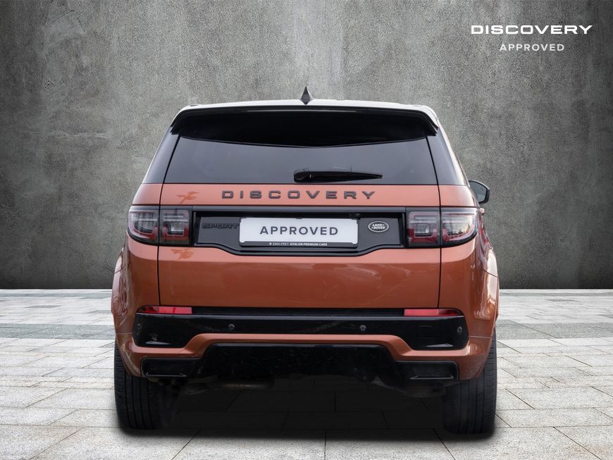 Land Rover Discovery Sport 2021