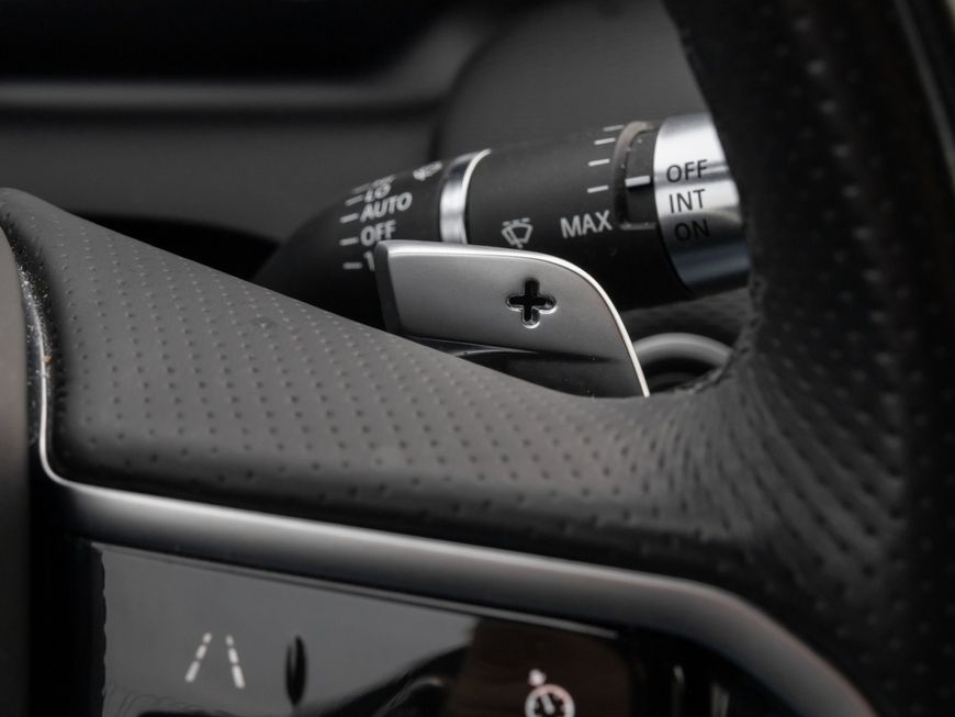 Land Rover Discovery Sport 2021