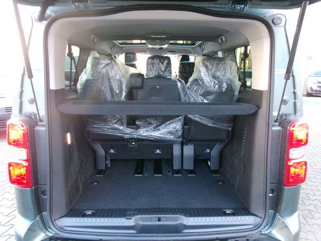 Peugeot Traveller 2025