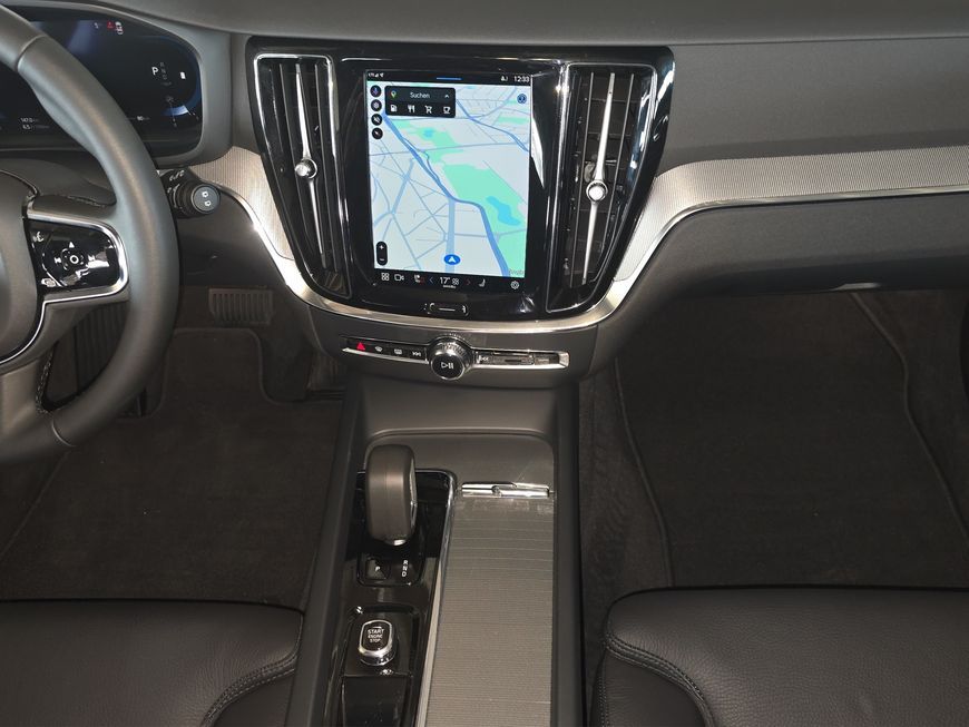 Volvo V60 Cross Country 2023