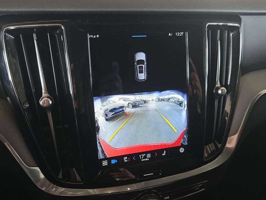 Volvo V60 Cross Country 2023