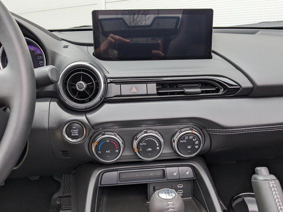 Mazda MX-5 2024