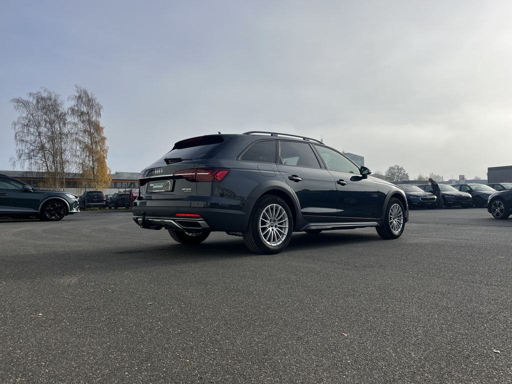 Audi A4 Allroad 2023
