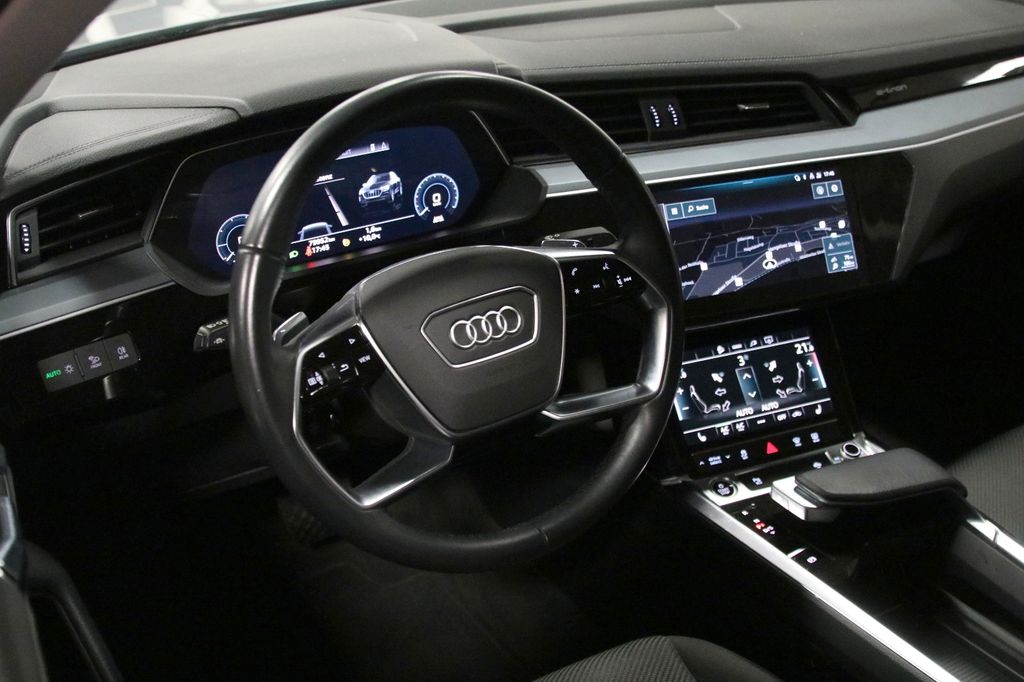 Audi e-tron 2022