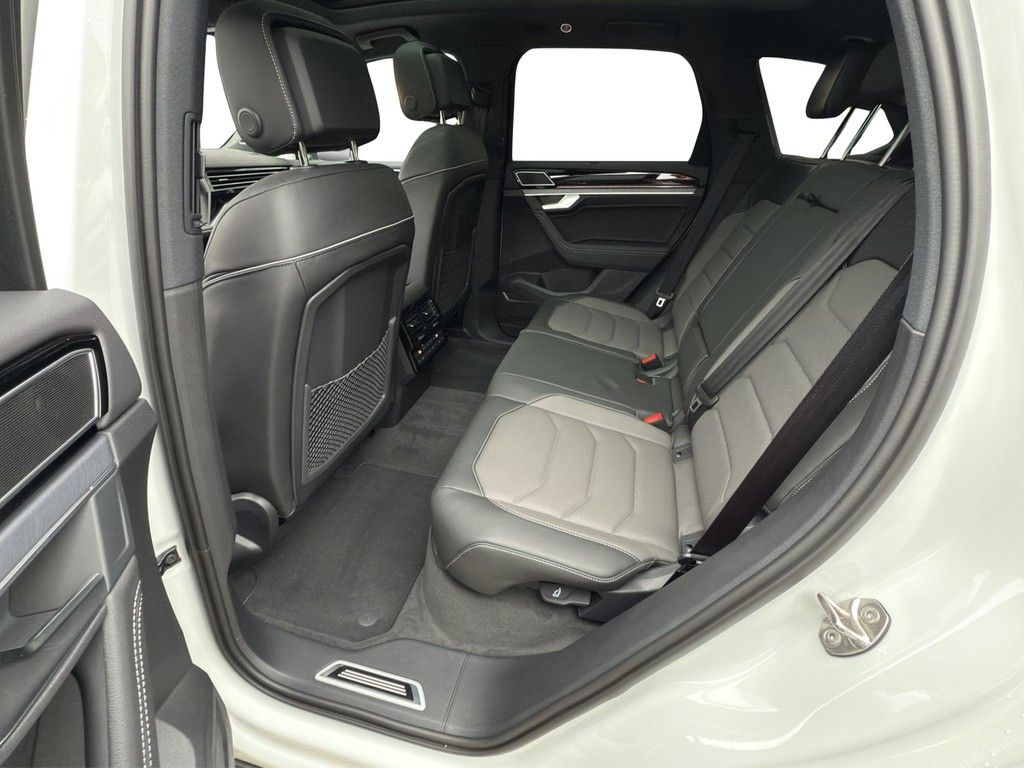 Volkswagen Touareg 2025