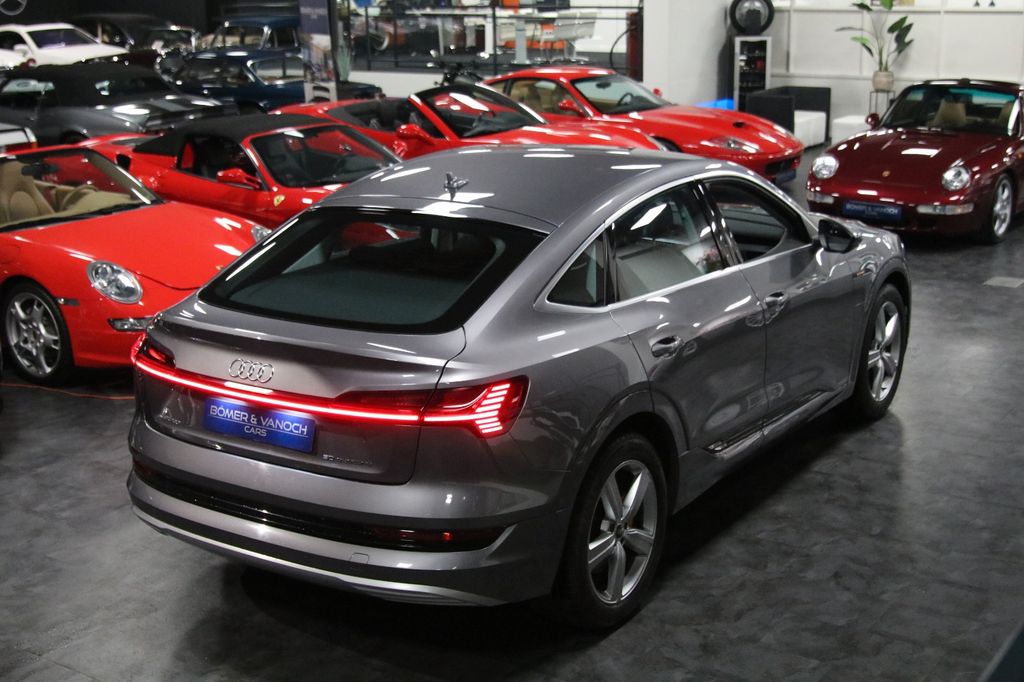 Audi e-tron 2022