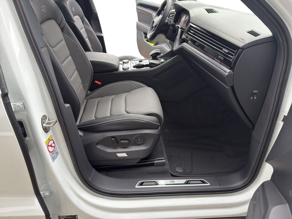 Volkswagen Touareg 2025