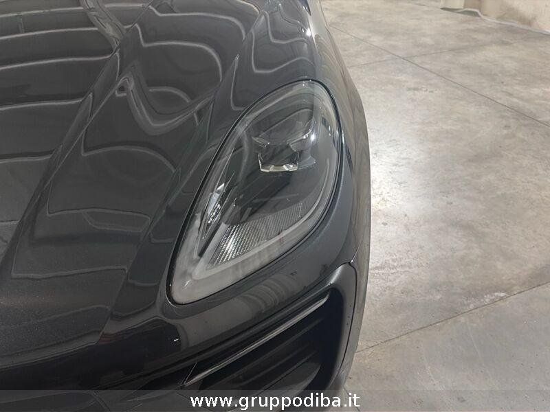 Porsche Macan 2021